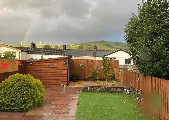 Old Canal-Side Cottage Taff Trail Merthyr Tydfil